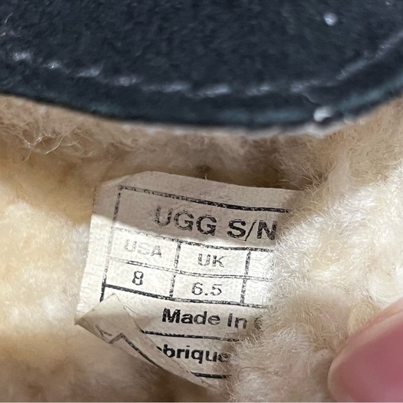 Ugg Black Moccasins with Leather Ties Size 8 - Picture 8 of 9